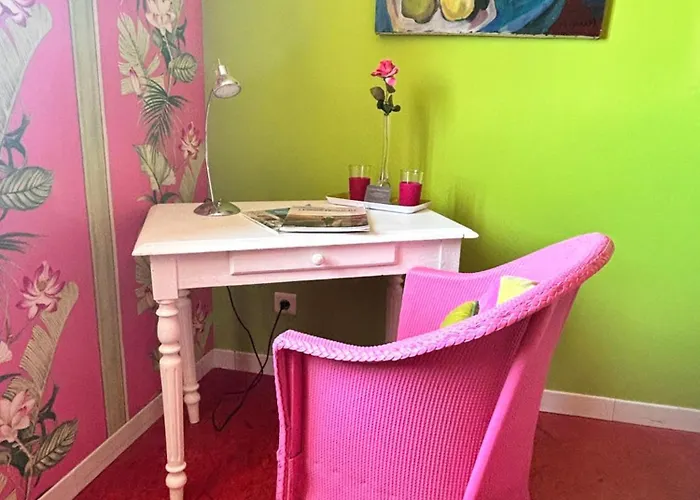 Ecole Des Grands Bed & Breakfast *