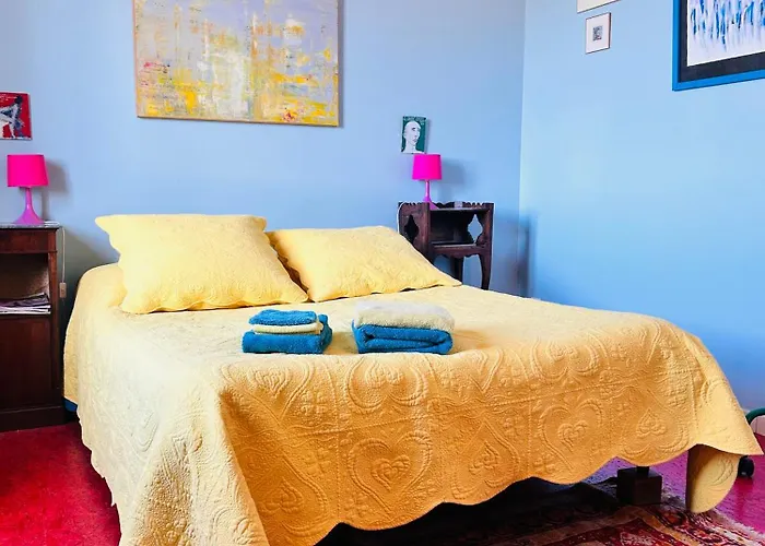Ecole Des Grands Bed & Breakfast